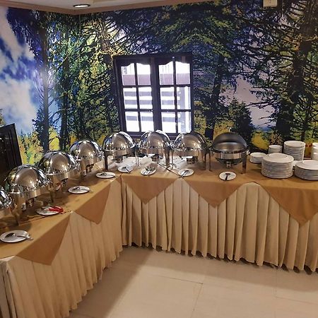 Villa Esmeralda Bryan'S Resort Hotel And Restaurant Palayan City Εξωτερικό φωτογραφία