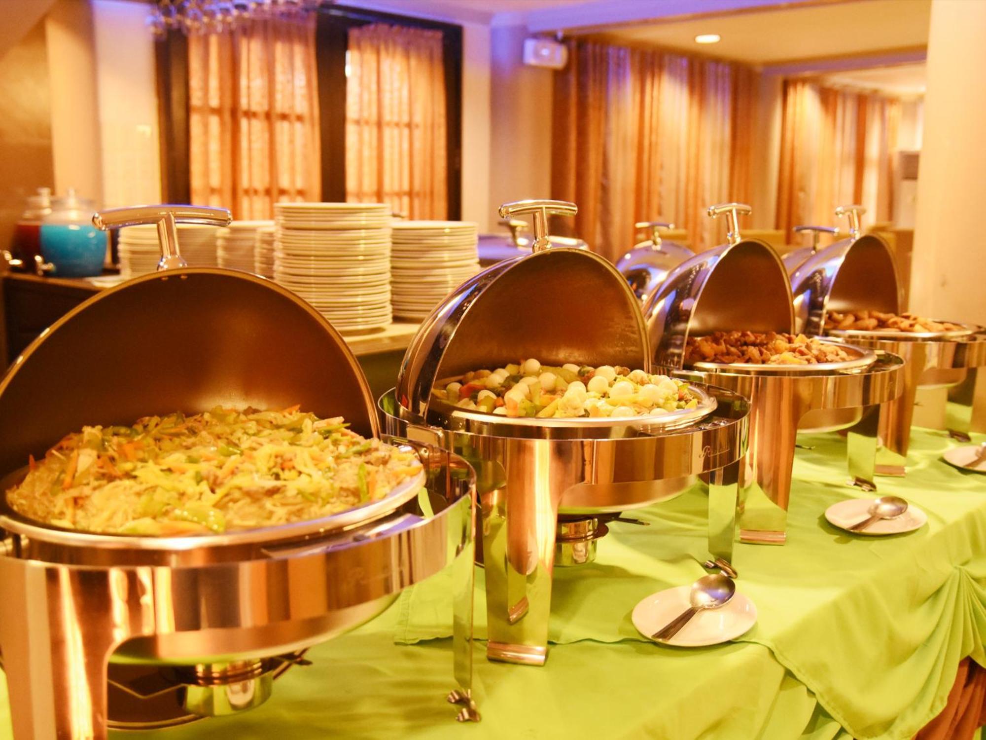 Villa Esmeralda Bryan'S Resort Hotel And Restaurant Palayan City Εξωτερικό φωτογραφία