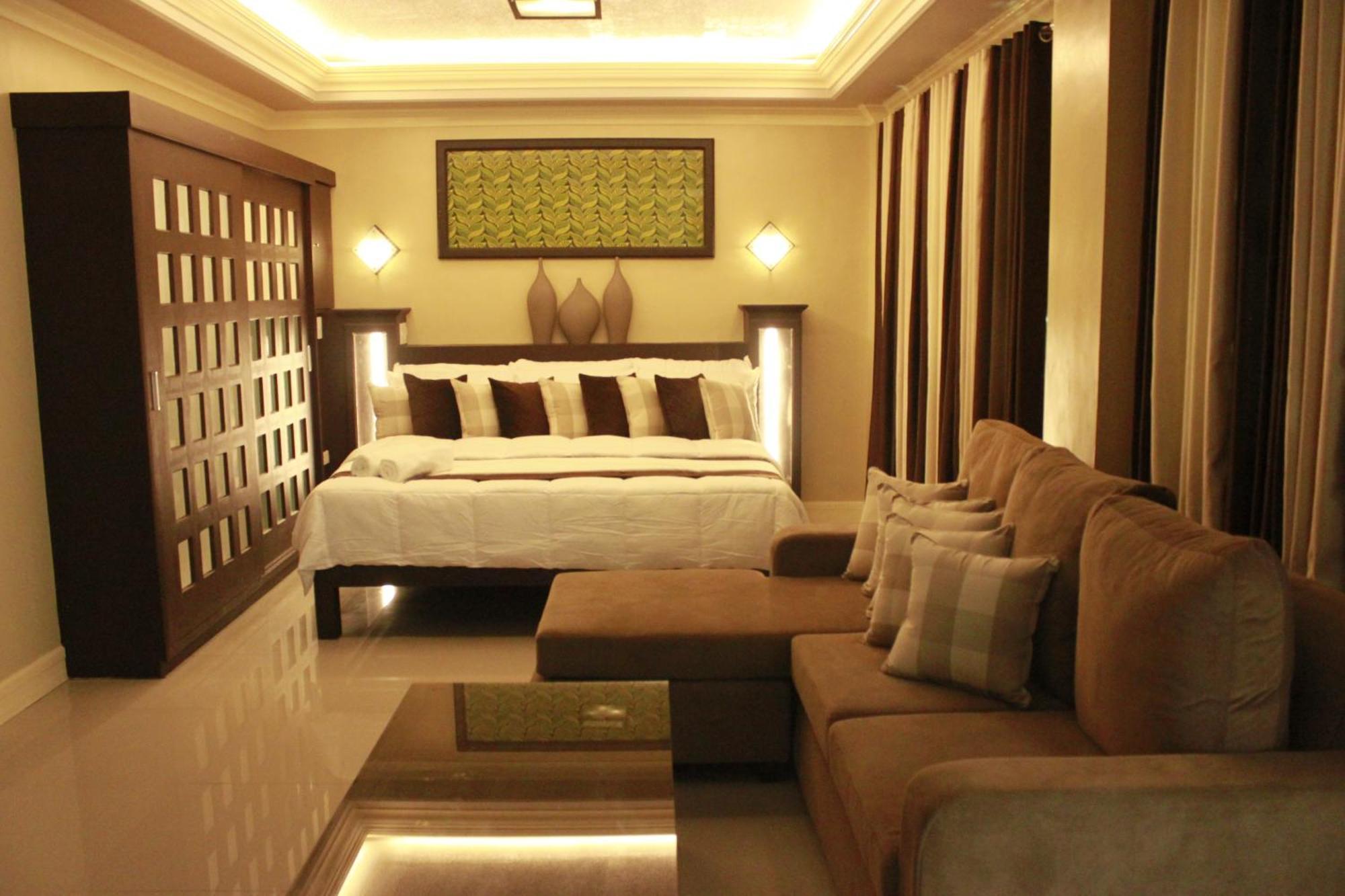 Villa Esmeralda Bryan'S Resort Hotel And Restaurant Palayan City Εξωτερικό φωτογραφία